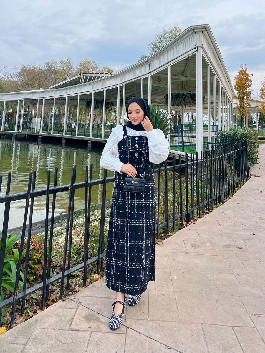 Moda Zeynaa Düğme Detaylı Jile Elbise