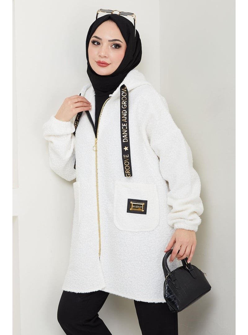 Hafsa Mina Beyaz Oversize Buklet Kaban