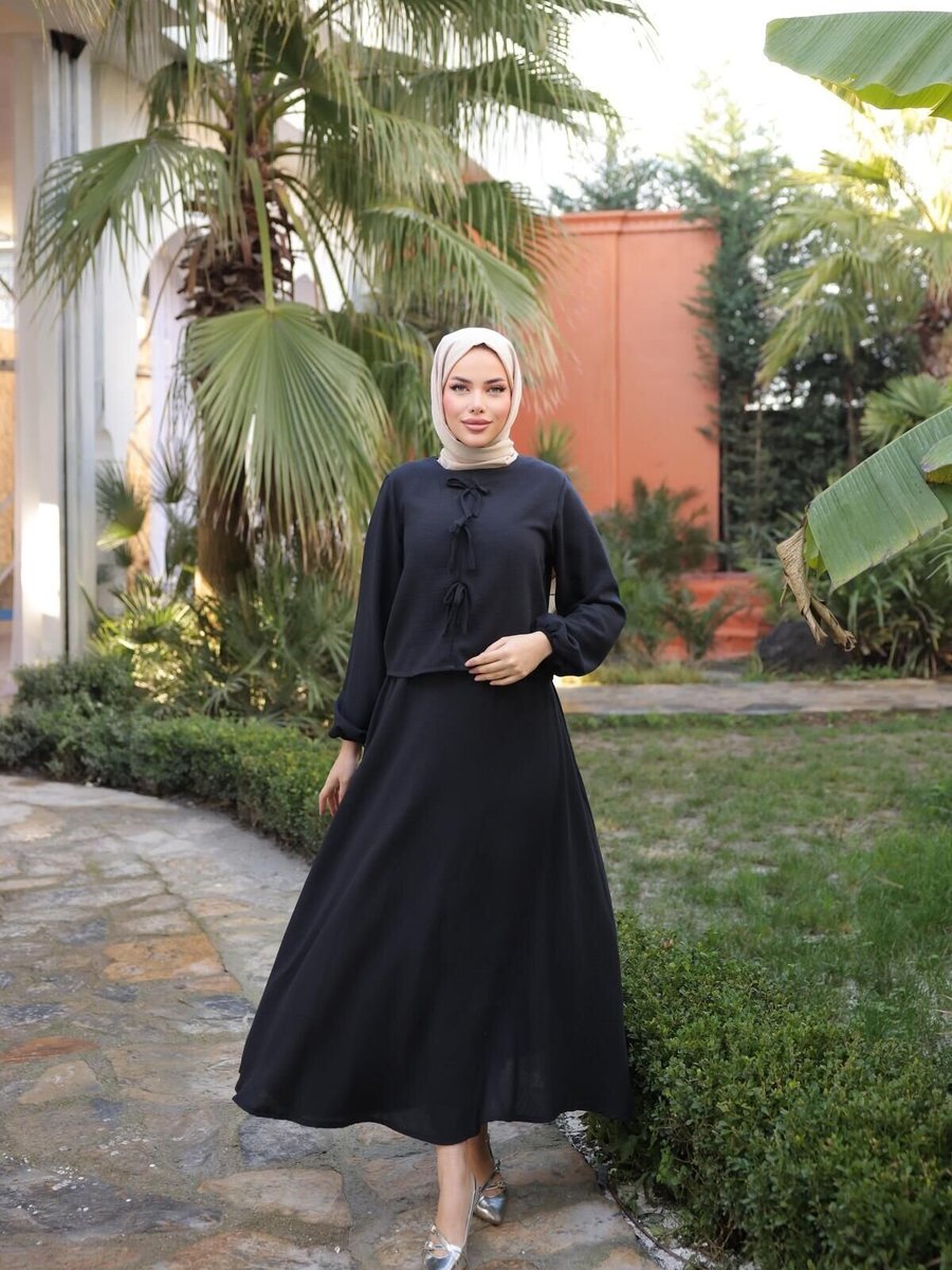 Nergis Neva Butik Siyah Fiyonklu Etekli Takım
