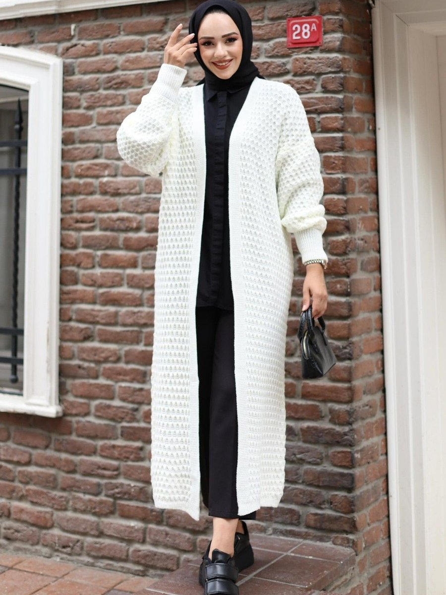 Qumet Oversize Petek Örgü Detaylı Kolu Lastikli Trend Uzun Triko Hırka Beyaz