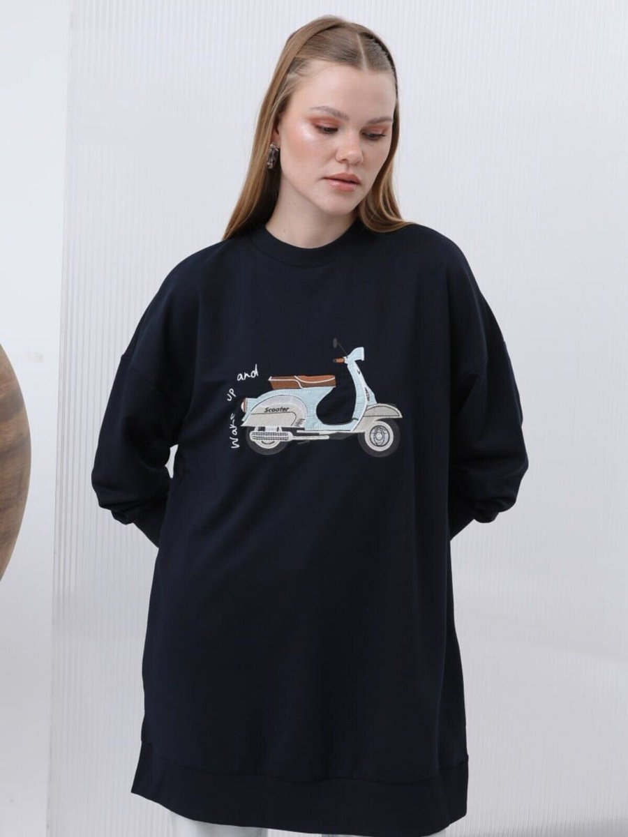 Puane Lacivert İki İplik Kumaş Scooter Nakış Detaylı Sweatshirt
