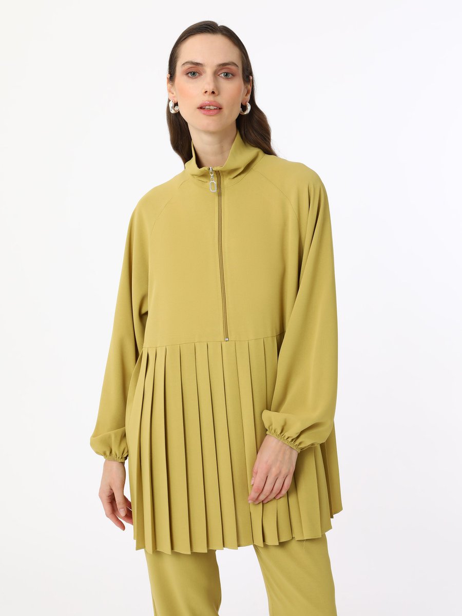 Refka Yağ Yeşili Exclusive Pilise Detaylı Fermuarlı Tunik & Pantolon Takım