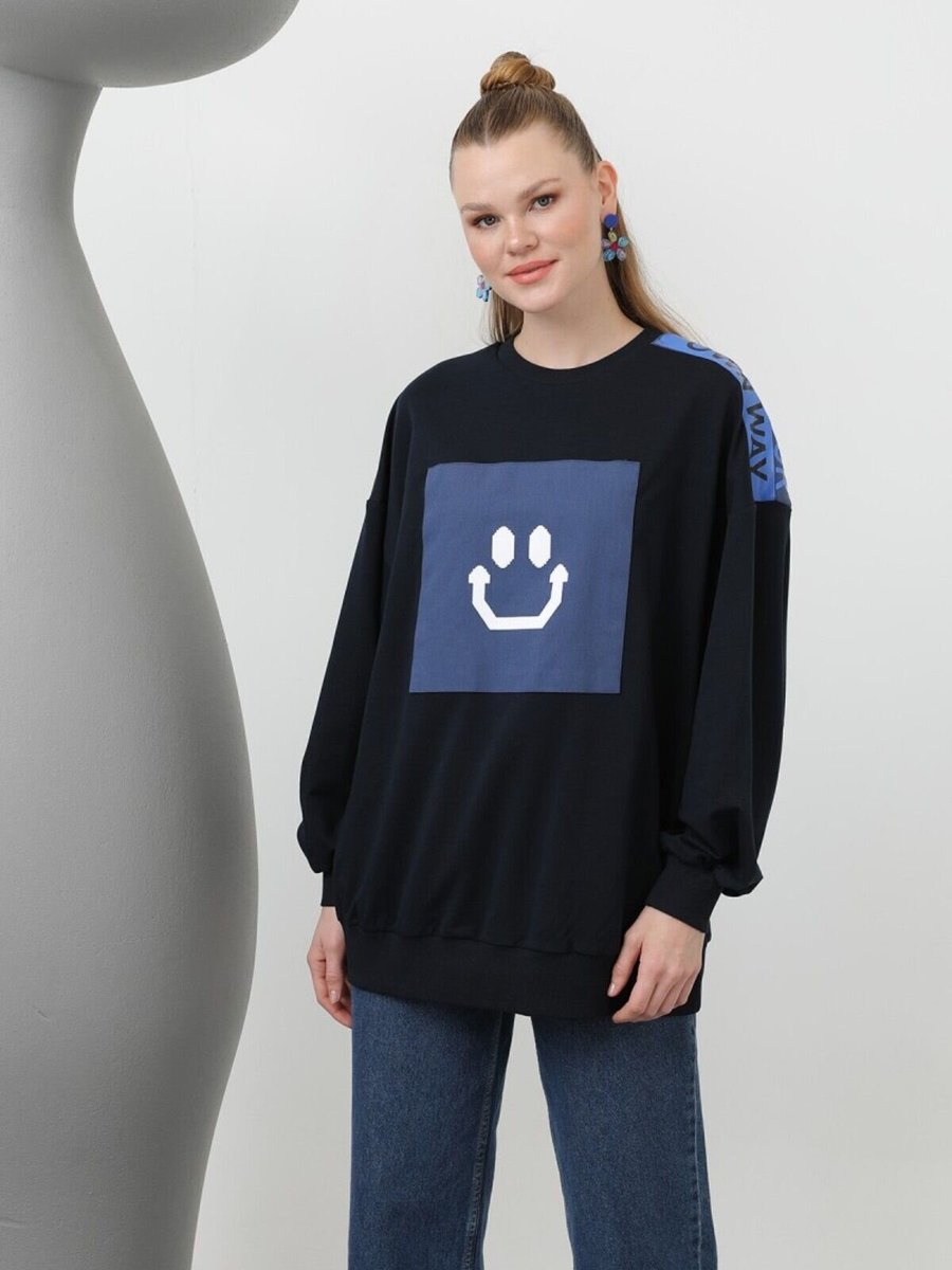 Puane Lacivert İki İplik Kumaş Smile Baskılı Oversize Sweatshirt
