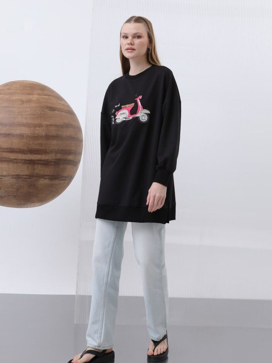 Puane Siyah İki İplik Kumaş Scooter Nakış Detaylı Sweatshirt