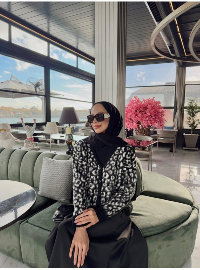 Melike Tatar Leopar Triko Hırka
