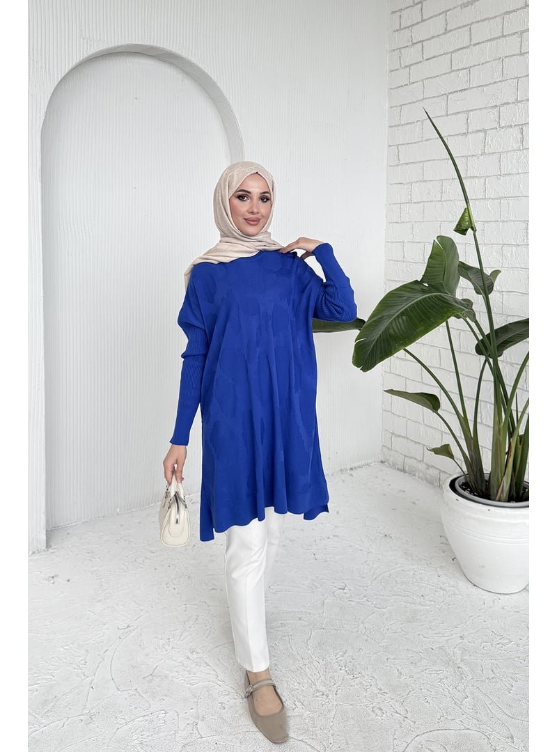 Melike Tatar Desenli Triko Tunik