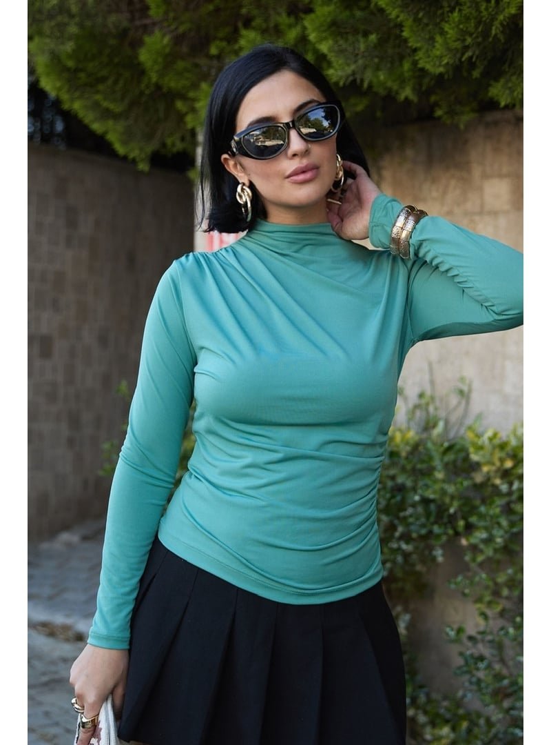 InStyle Omuzu Pileli Mint Yeşili Bluz