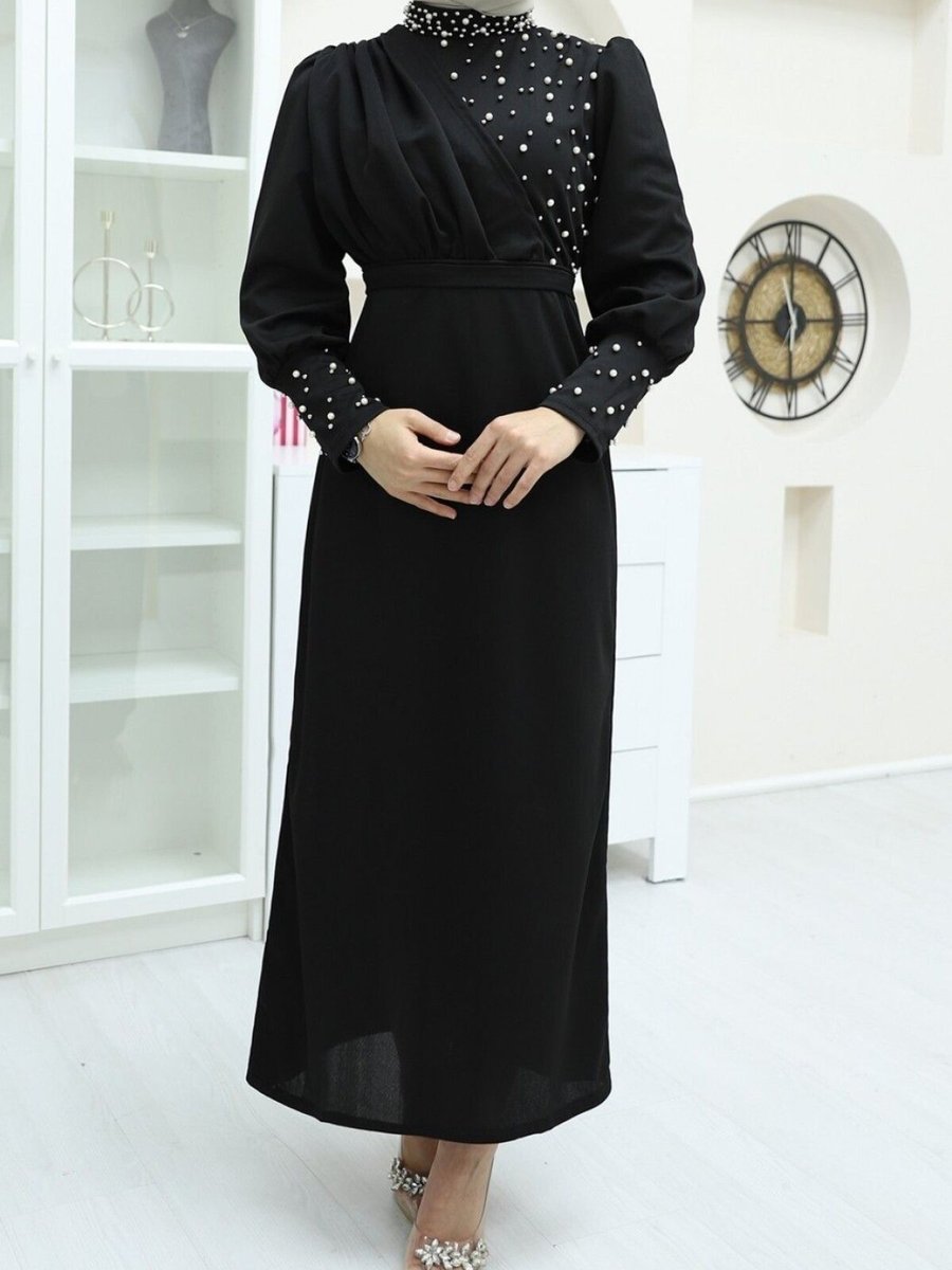 HİJABAYA Siyah Kruvaze Yaka İnci Detaylı Krep Abiye Elbise