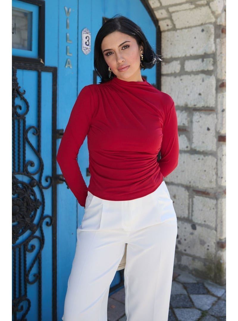 InStyle Omuzu Pileli Kırmızı Bluz