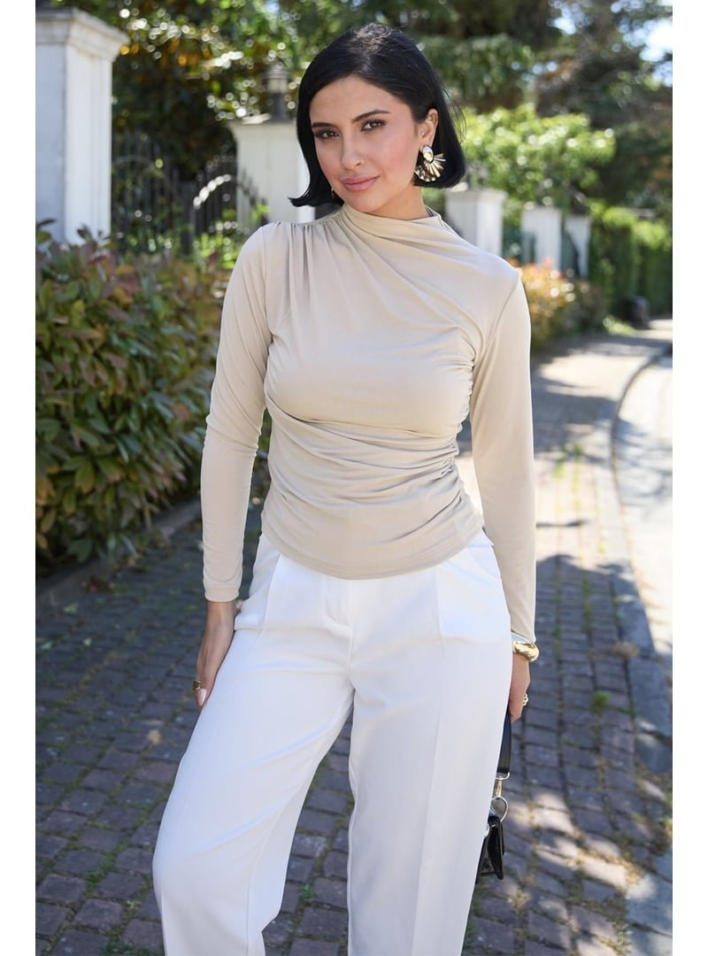 InStyle Büzgülü Bej Sandy Bluz