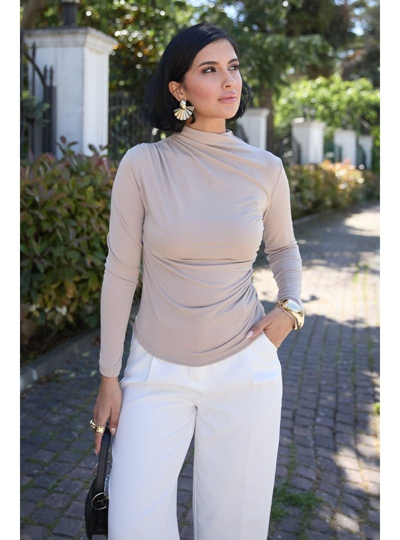 InStyle Omuzu Pileli Sütlü Kahve Bluz
