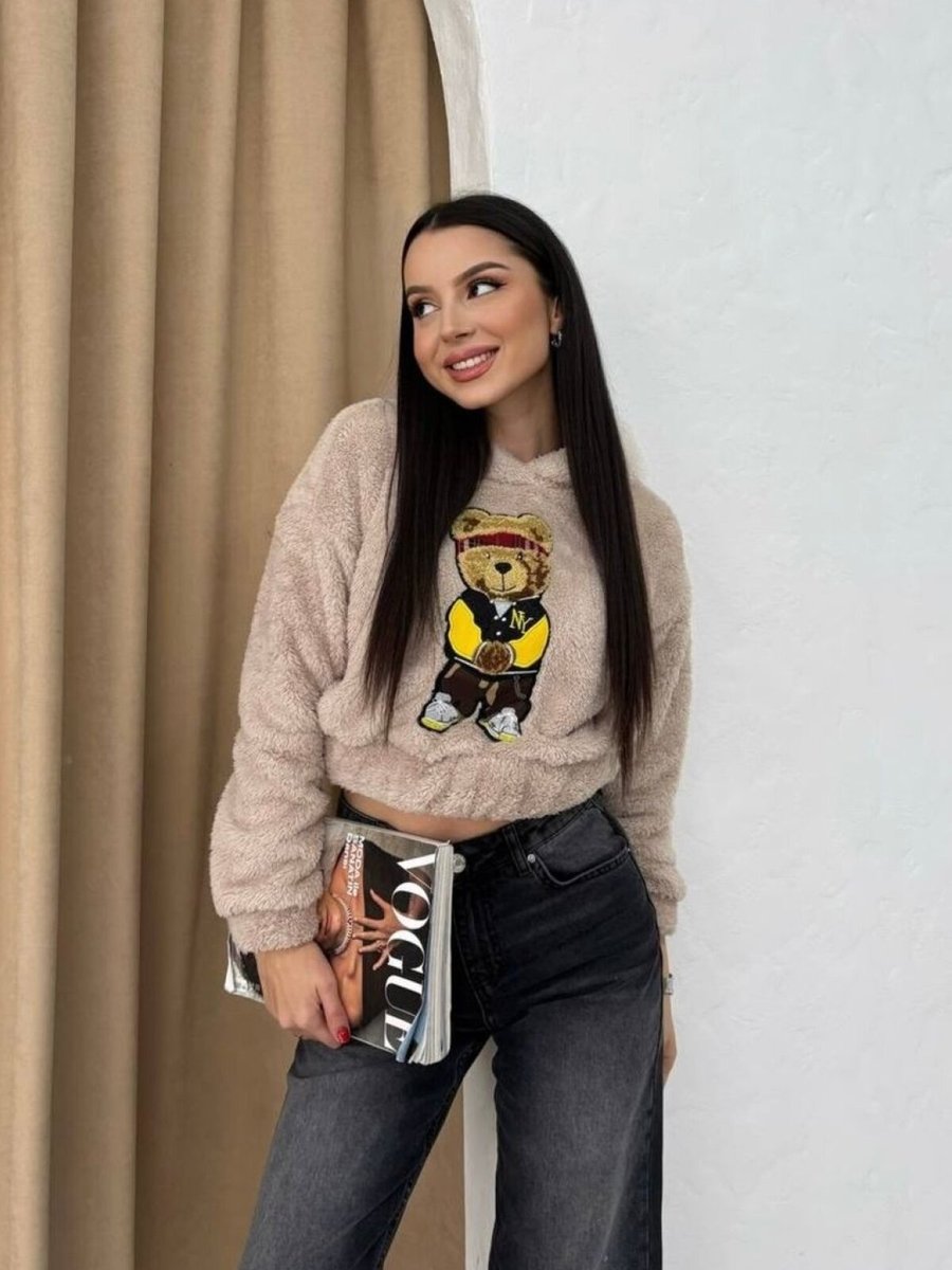 İLKCET MODA Bej Kapüşonlu Peluş Ayı Nakışlı Crop Sweatshirt