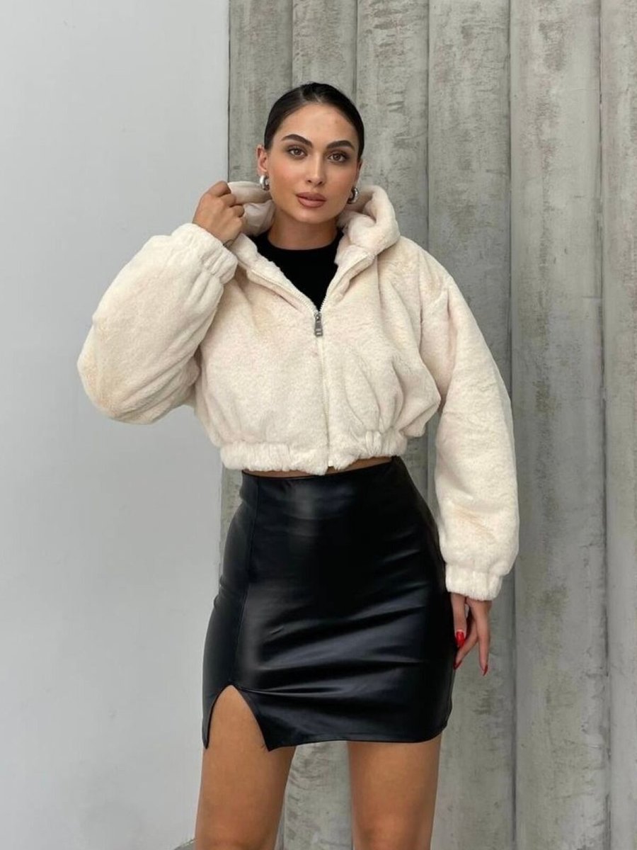 İLKCET MODA Krem Peluş Oversize Crop Kapüşonlu Mont