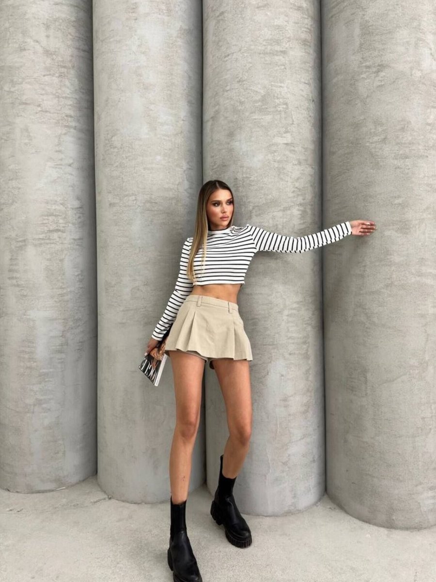 İLKCET MODA Beyaz Çizgili Burgu Kumaş Sırt Kemerli Crop