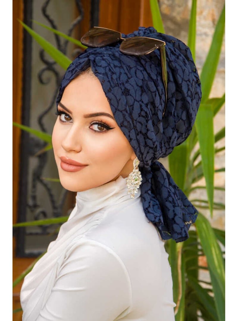 AİŞE TESETTÜR Dantel Tokalı Bone