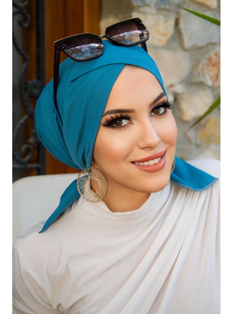 AİŞE TESETTÜR Hazır Çapraz Bone
