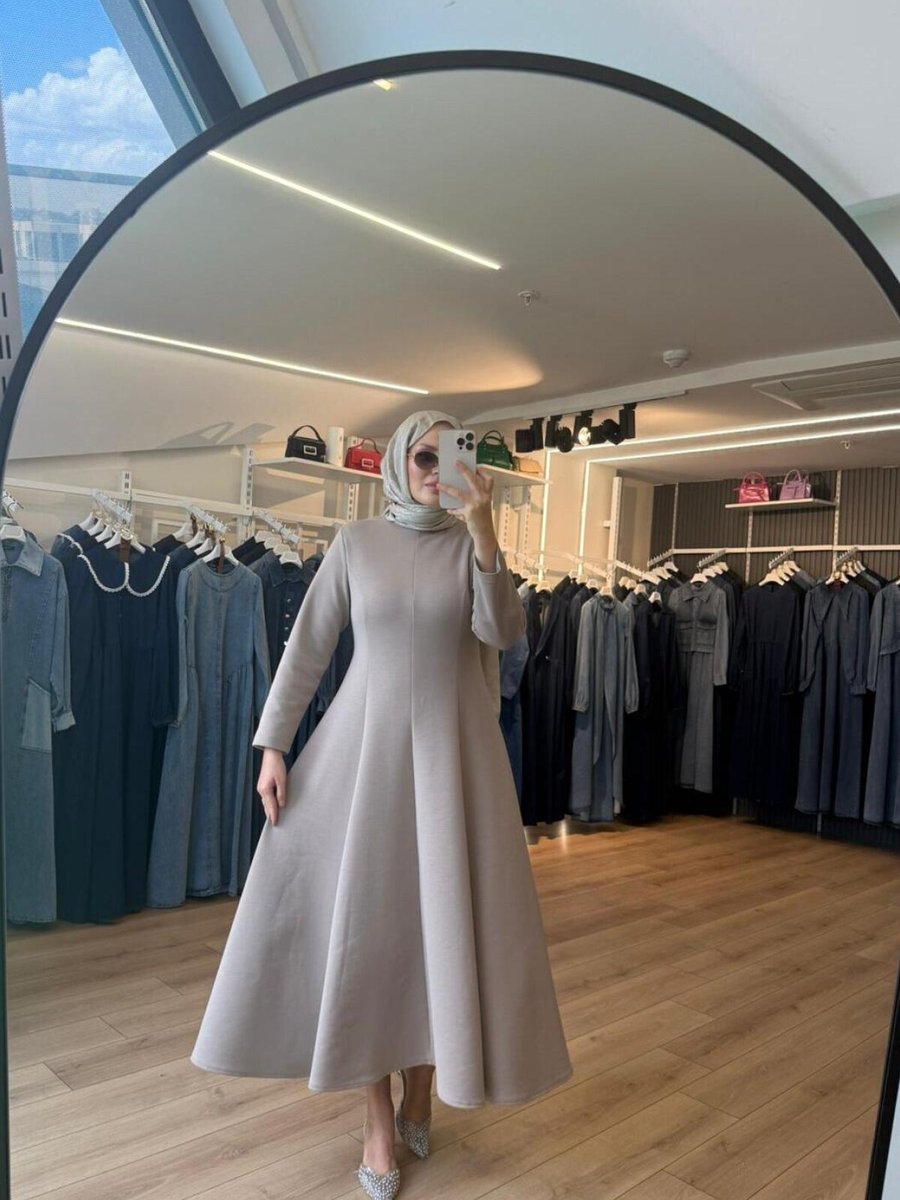 OlaLady Krem Pamuklu Kumaş Kloş Etekli Elbise