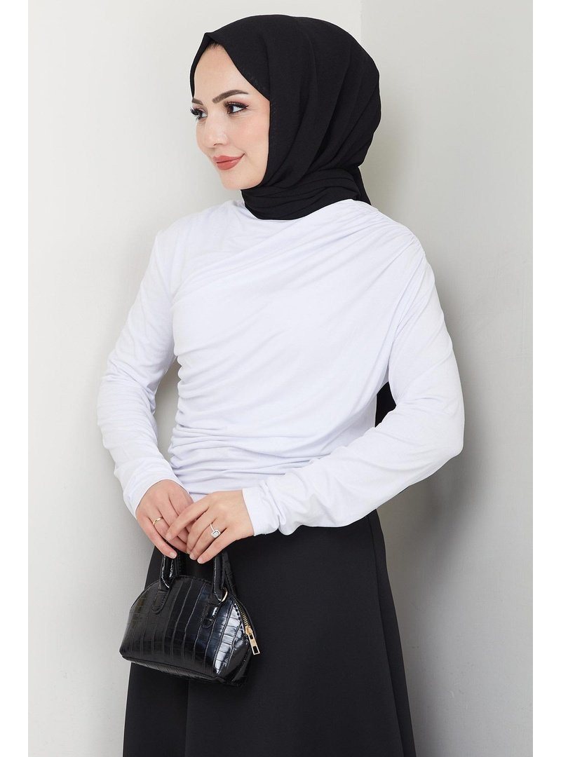 Hafsa Mina Beyaz Balıkçı Yaka Büzgü Detaylı Body