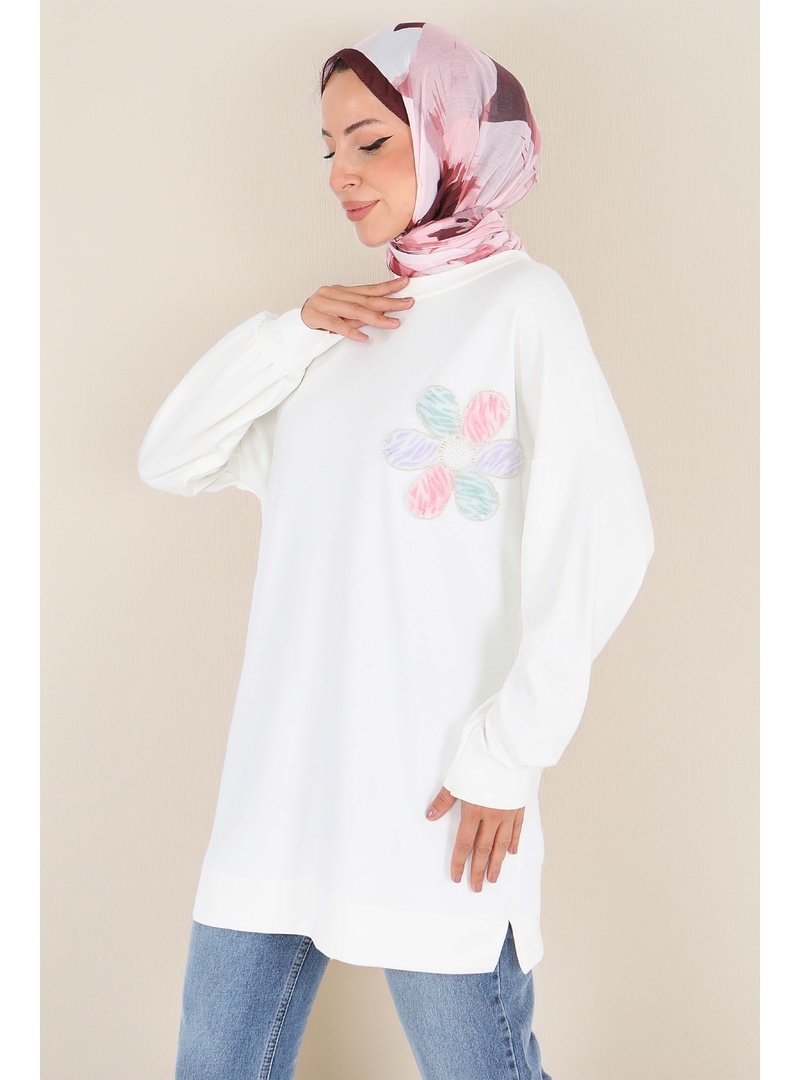 Tofisa Beyaz Çiçek İşlemeli Oysho Tunik