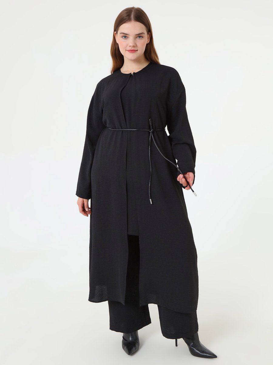 Alia Siyah Deri Kemer Detaylı Bluz & Pantolon Kap Üçlü Büyük Beden Takım Alia Siyah Deri Kemer Detaylı Bluz & Pantolon Kap Üçlü Büyük Beden Takım