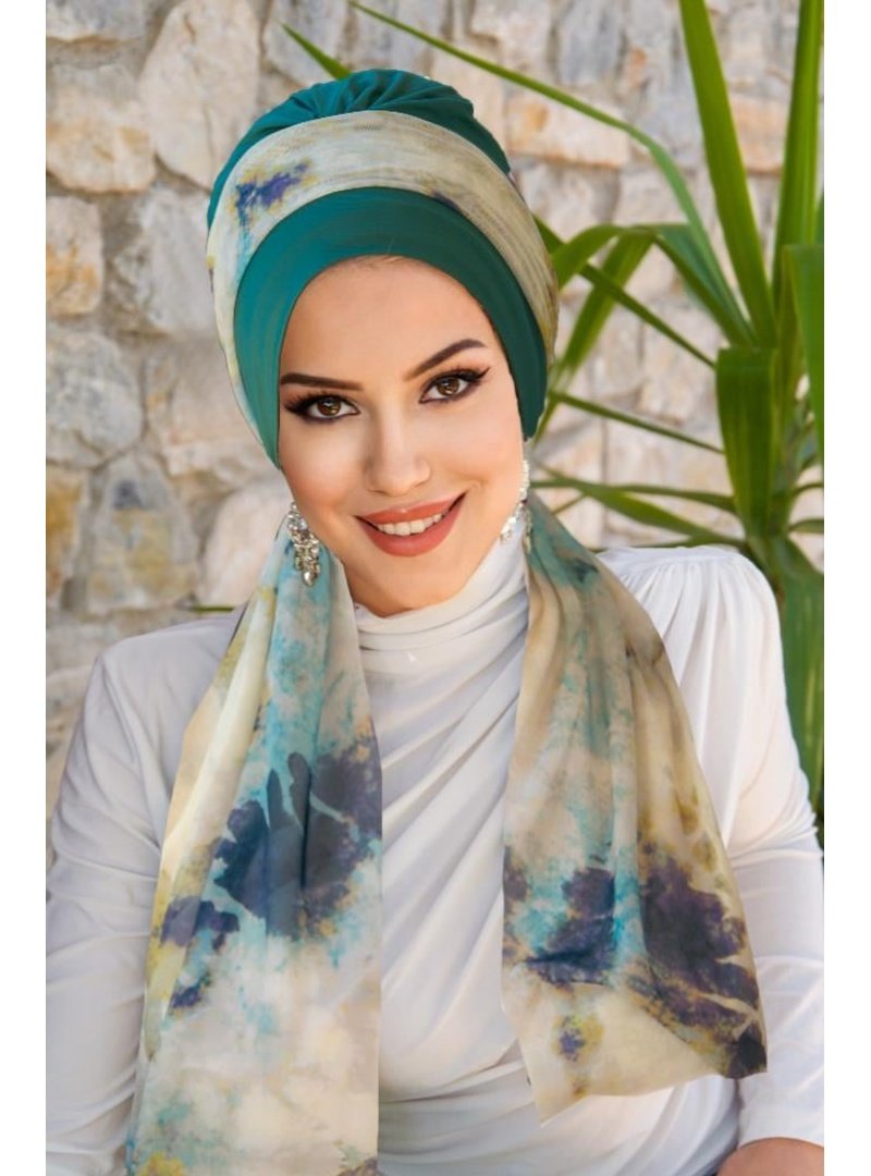 AİŞE TESETTÜR Zümrüt Turkuaz Batik Desen Fularlı Bone AİŞE TESETTÜR Zümrüt Turkuaz Batik Desen Fularlı Bone