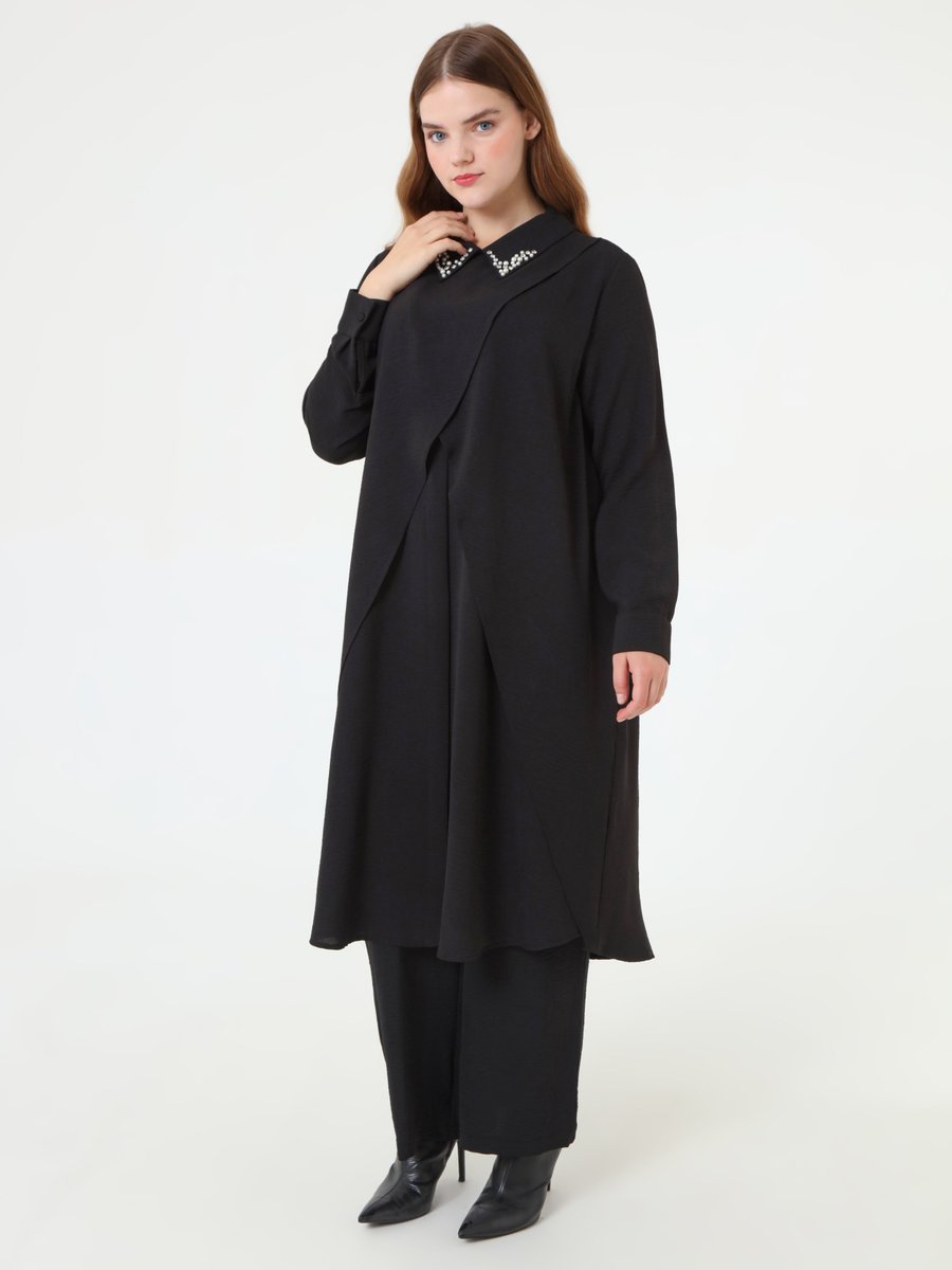 Alia Siyah Yakası Taş Detaylı Uzun Büyük Beden Tunik