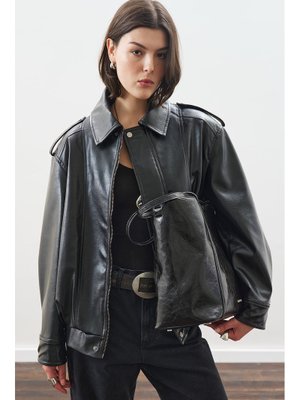 MANUKA Siyah Retro Tarz Oversıze Deri Ceket