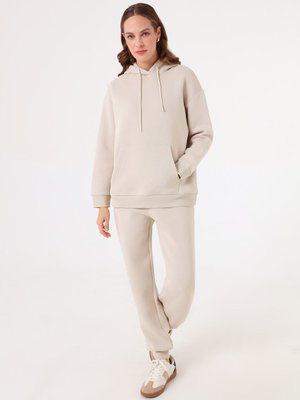 Benin Bej Oversize Sweatshirt Ve Manşetli Eşofman Altı İkili Takım