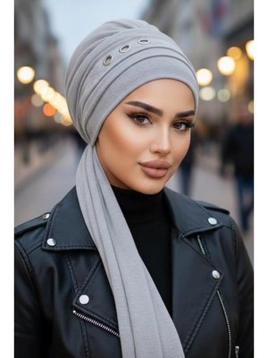 AİŞE TESETTÜR Gri Melanj Metal Detaylı Atkılı Bone