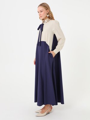 Refka Kontraslı Fiyonk Detaylı Elbise Lacivert Taş