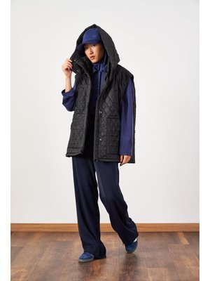 Mevra Siyah Geniş Kalıp Kapitone Şişme Yelek