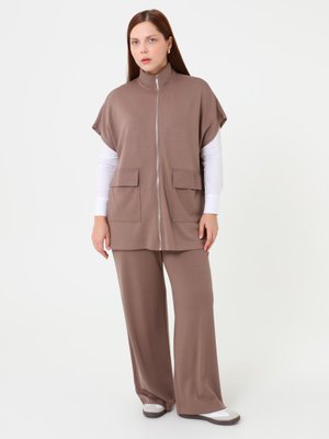 Alia Vizon Fermuarlı Kısa Kollu Yelek Detaylı Büyük Beden Takım