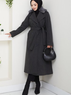 Pamuk Butik Kürk Detaylı Kruvaze Yaka Kuşaklı Kaşe Kaban