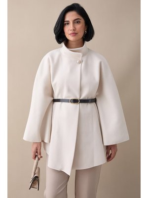 InStyle Kemerli Kaşe Beyaz Kısa Panço