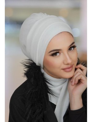 AİŞE TESETTÜR Beyaz Hazır Atkılı Bone