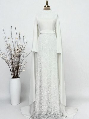 Nurbanu Kural Ekru Şifon Pelerin Detaylı Eteği Boncuk İşlemeli Büyük Beden Abiye Elbise