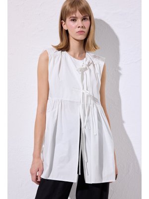 MANUKA Ekru Bağcık Detaylı Yelek