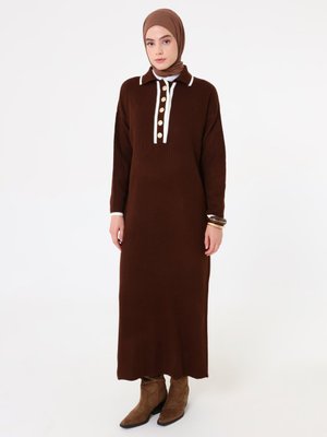 Refka Kahverengi Gold Düğme Detaylı Triko Elbise
