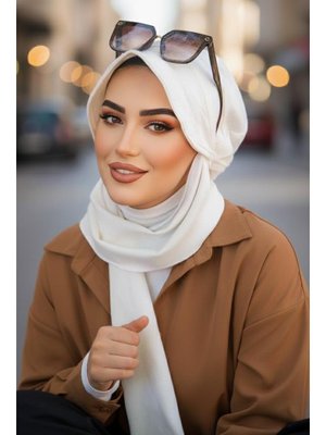 AİŞE TESETTÜR Kırık Beyaz Atkılı Şapka