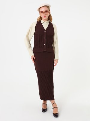 Refka Acı Kahve Düğme Detaylı Triko İkili Takım