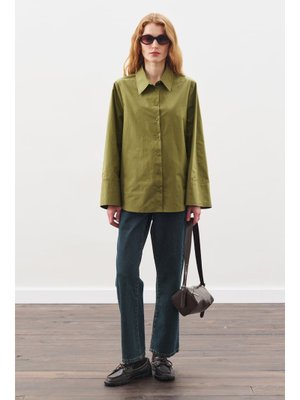 MANUKA Yağ Yeşili Geniş Manşetli Klasik Gömlek