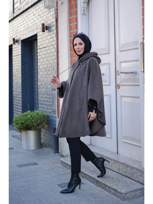 Kadeem Giyim Milena Balıksırtı Kaşe Panço –