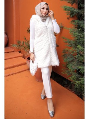 İmaj Butik Ekru Kapüşonlu Astarkı Kürk Yelek