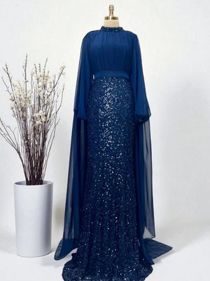 Nurbanu Kural Lacivert Şifon Pelerin Detaylı Eteği Boncuk İşlemeli Büyük Beden Abiye Elbise