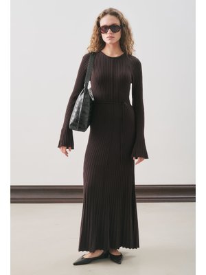 MANUKA Kahverengi Kloş Etekli Lastik Örgü Elbise