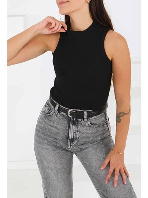 Tofisa Siyah Sıyah Sıfır Kol Kaşkorse Crop