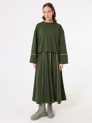 Benin Haki Yumuşak Tuşeli Kontras Dikişli Bluz & Etek İkili Takım