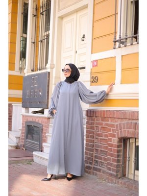 Kadeem Giyim El Naz Abaya