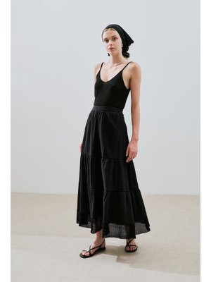 MANUKA Siyah Dokulu İşlemeli Katlı Uzun Etek