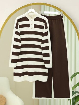 Podyumplus Kahve Yarım Boğazlı Yakası Düğmeli Kalın Çizgili Triko Takım